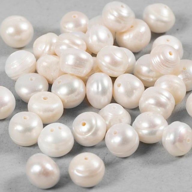 Ferskvandsperler, diam. 4 mm, hulstr. 1 mm, Gennemboret på tværs, perlemor, 40 stk./ 1 pk.